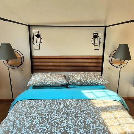 Bologna's Old Town Nouveau & Deco 볼로냐