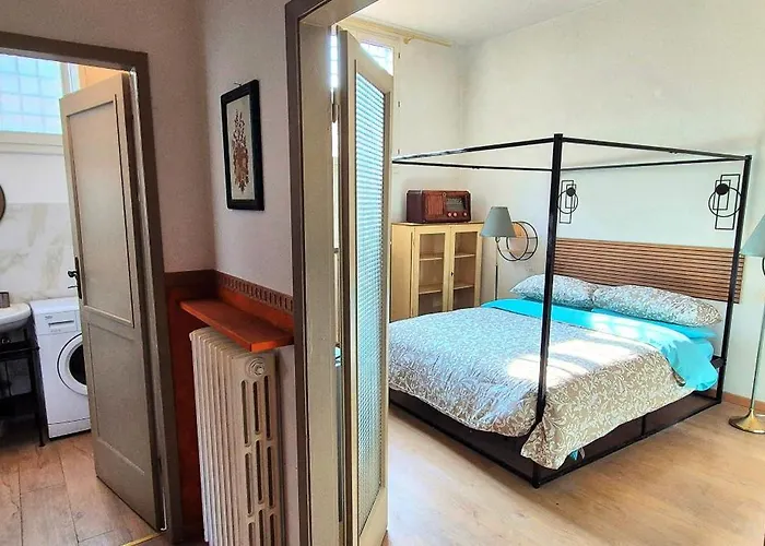 Bologna's Old Town Nouveau & Deco *