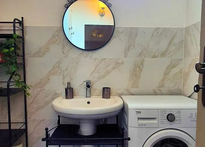 Bologna's Old Town Nouveau & Deco Apartamento